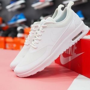 NIB NIKE AIR MAX THEA TRIPLE WHITE